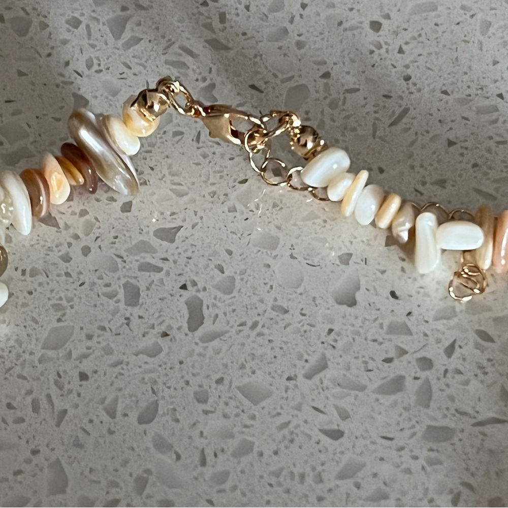 Natural Stone Bead Necklace, Boho Style Metal Seashell Pendant - Picture 6 of 9